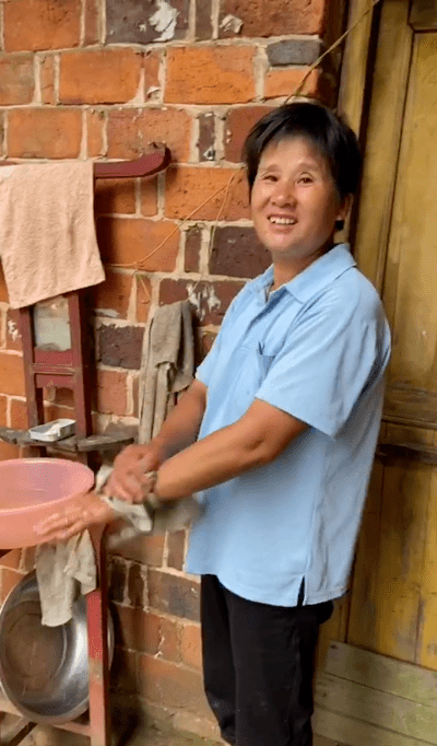 农妇|湖南女孩免费改造23位农妇，变妆前后对比令人泪目...