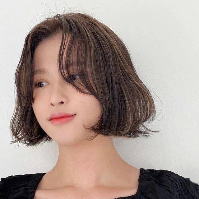 瑞小美|答应我，下次剪头发带着BLACKPINK的新专辑去好吗？