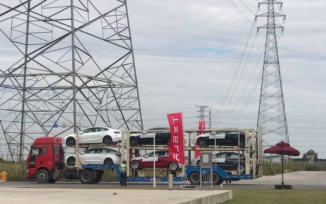 特斯拉|上海“新特产”远征欧洲，7000辆特斯拉出海