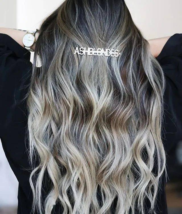 瑞小美|答应我，下次剪头发带着BLACKPINK的新专辑去好吗？