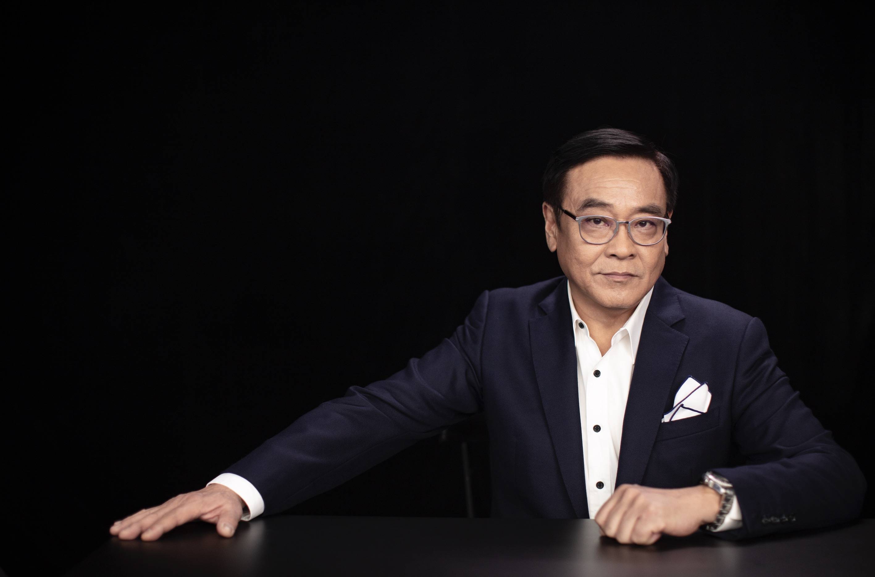 尔冬升:逼出来的年轻人会很厉害的丨人物
