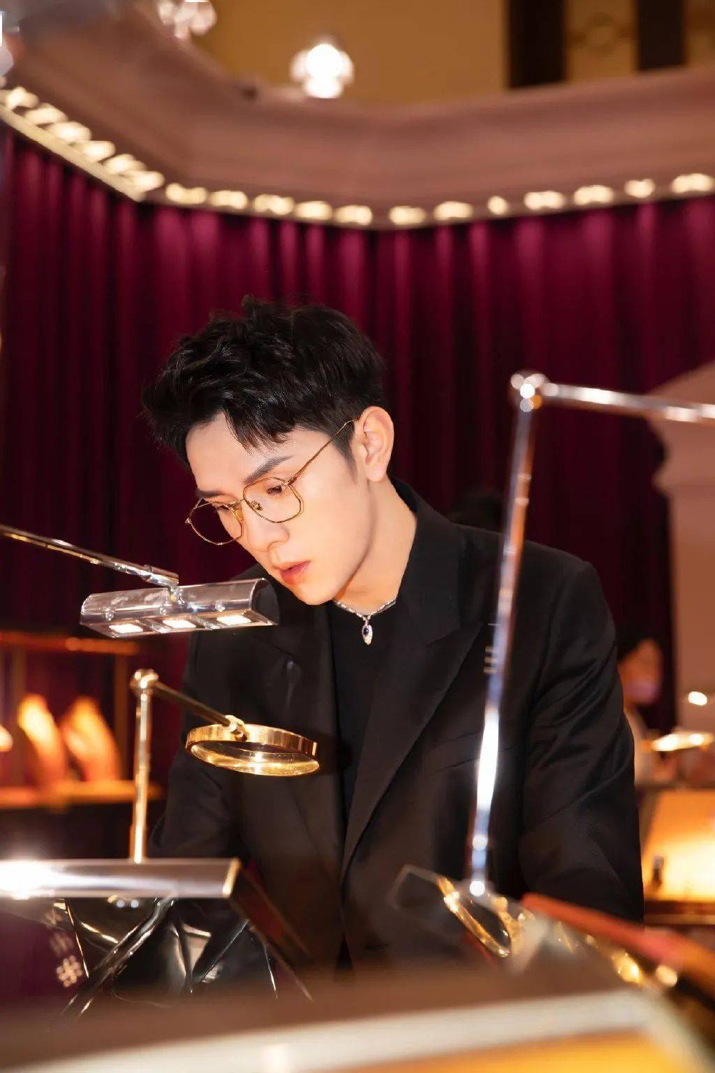 直播|李佳琦薇娅一夜卖70亿？雪莉趁机下场内涵却反被全网嘲？