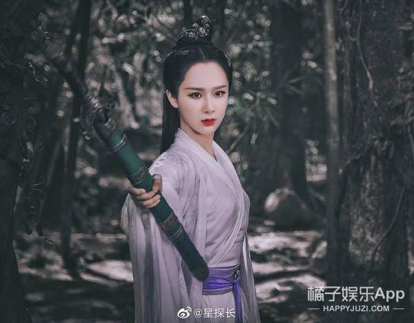 小鞠|她的化妆师该下岗了吧...