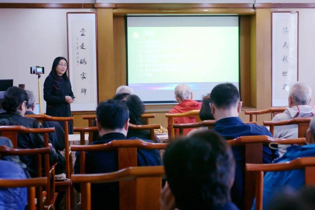 北京大学大连校友会会长郭世涛吉林大学大连校友会创会会长郑全慈座谈