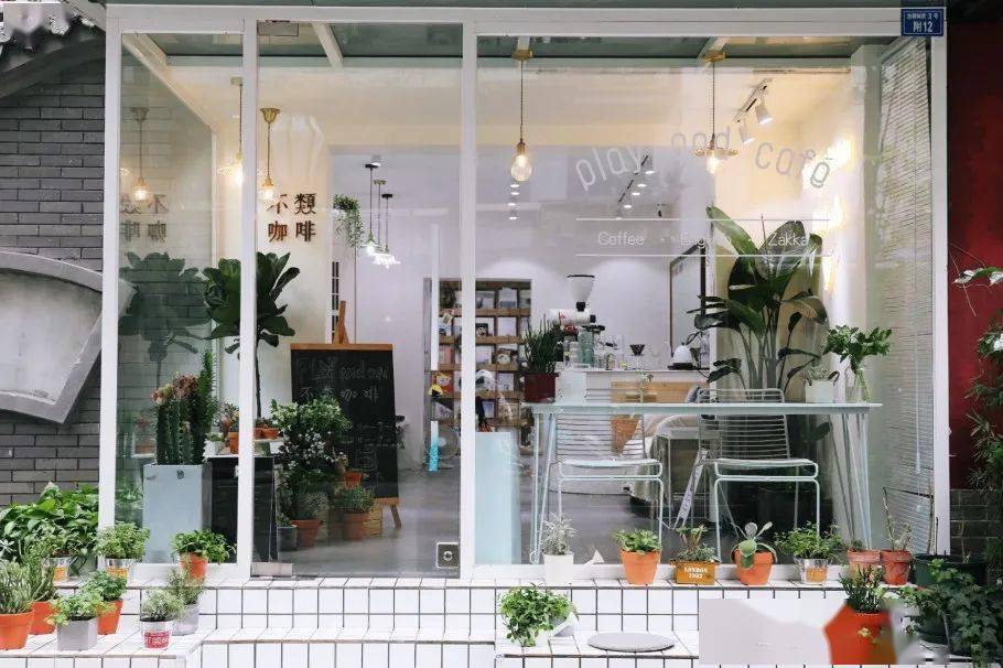 时尚|半个娱乐圈都来了！成都凭什么？