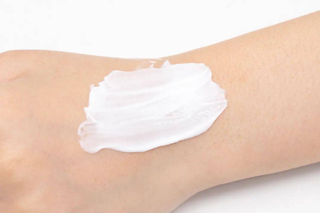 皮肤|狂吃火锅不长痘，这位影后太拉仇恨！