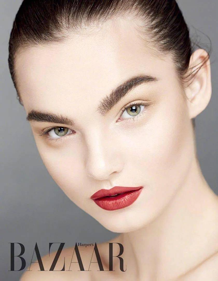 闹钟|每天三个闹钟只为多睡十分钟?四个上妆小技巧让你晚起也精致!