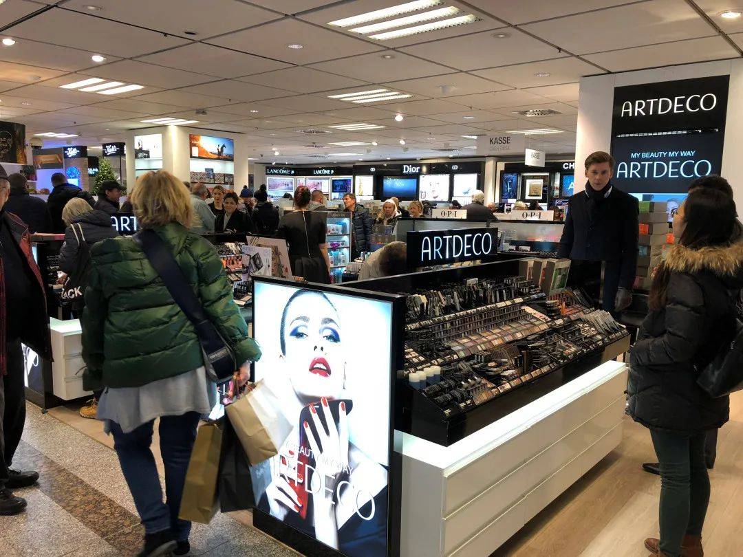 预售|200块也能化出百万化妆师同款底妆！3分钟让毛孔隐形，get粉嘟嘟的奶油肌！实在是太好看了~