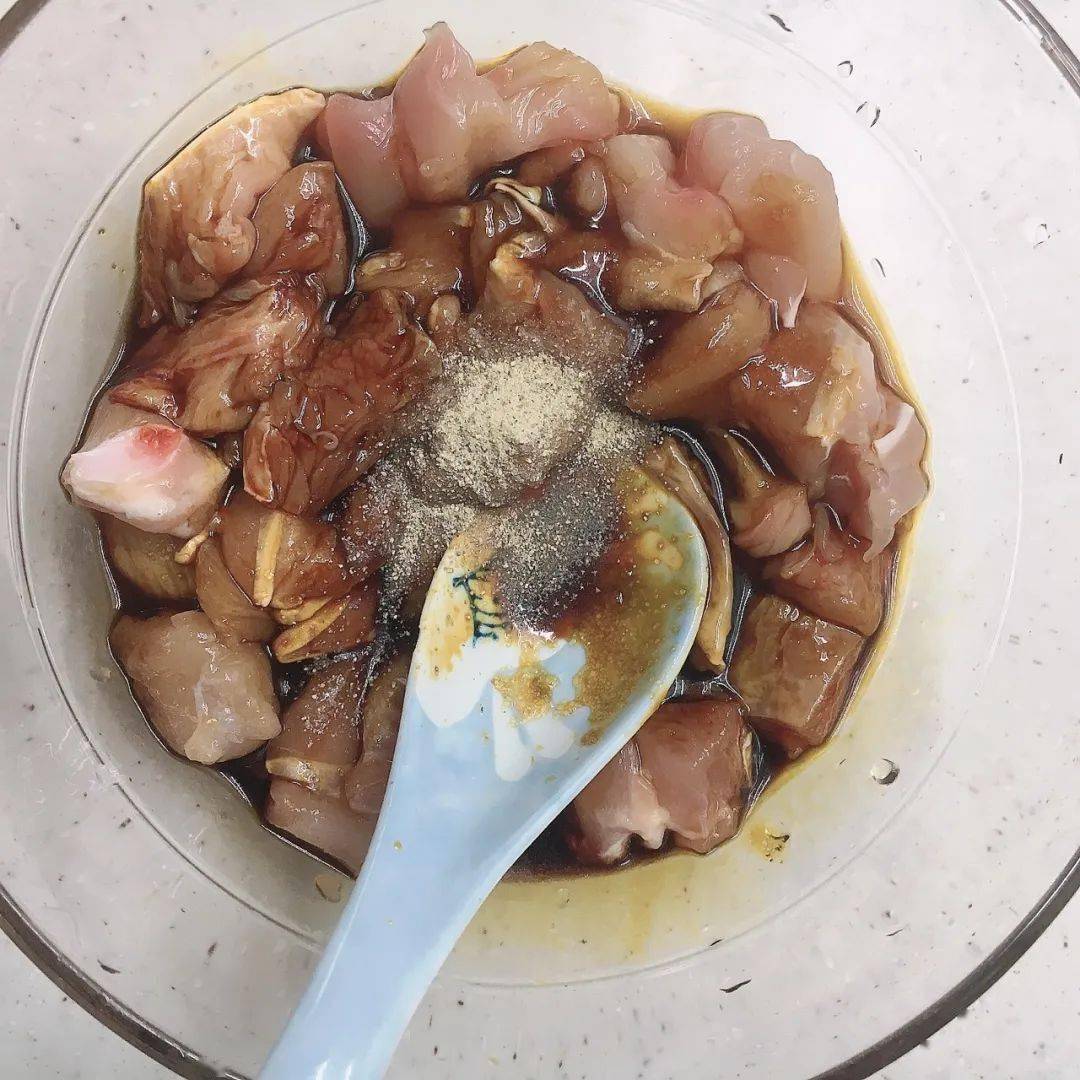 懶人一鍋端，菜飯一鍋出，簡單好吃又營養，我家每周做一次！ 熱愛美食 第12张