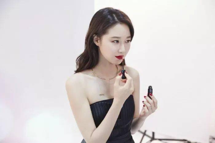 发型|三款换上就等于换头的发型！