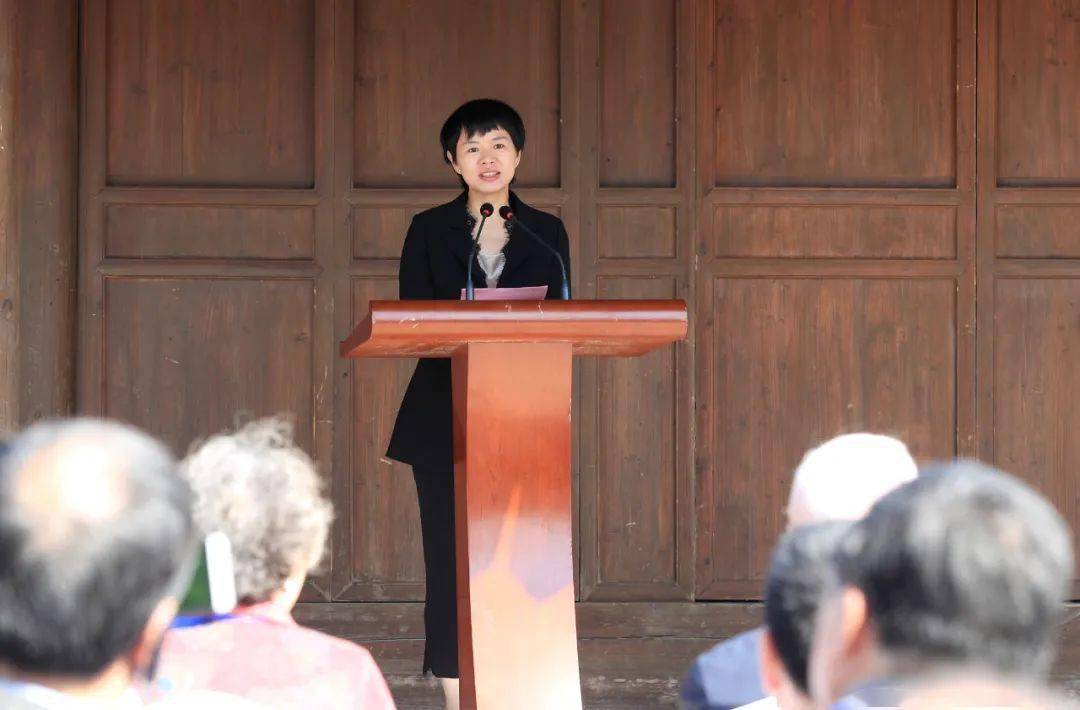 市长何宗静在致辞时说,姜立夫故居正式对外开放,是圣贤为城市留下的记