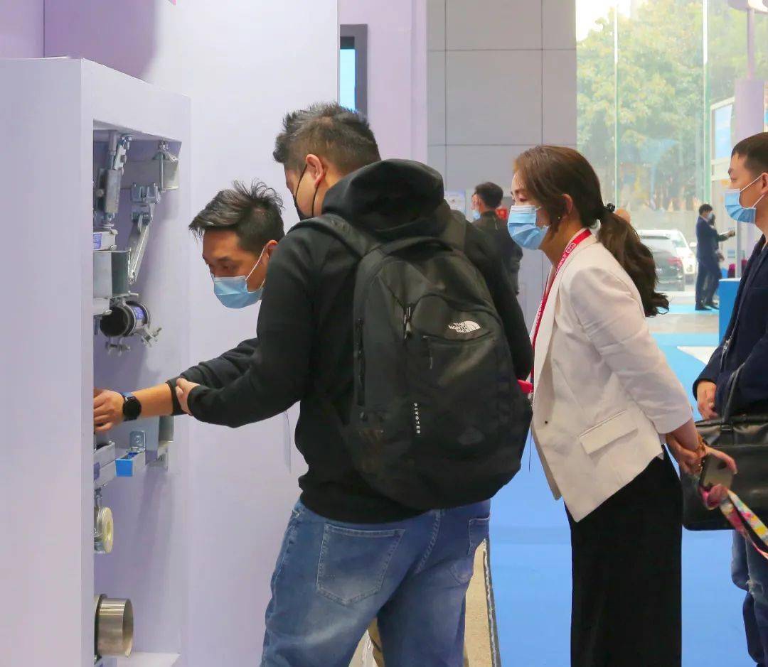 民乐经济2020年GDP_幸福年民乐合奏曲谱(3)