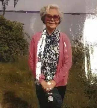 75岁奶奶独自旅行与年轻人拼房拼车活出了18岁女孩的精致