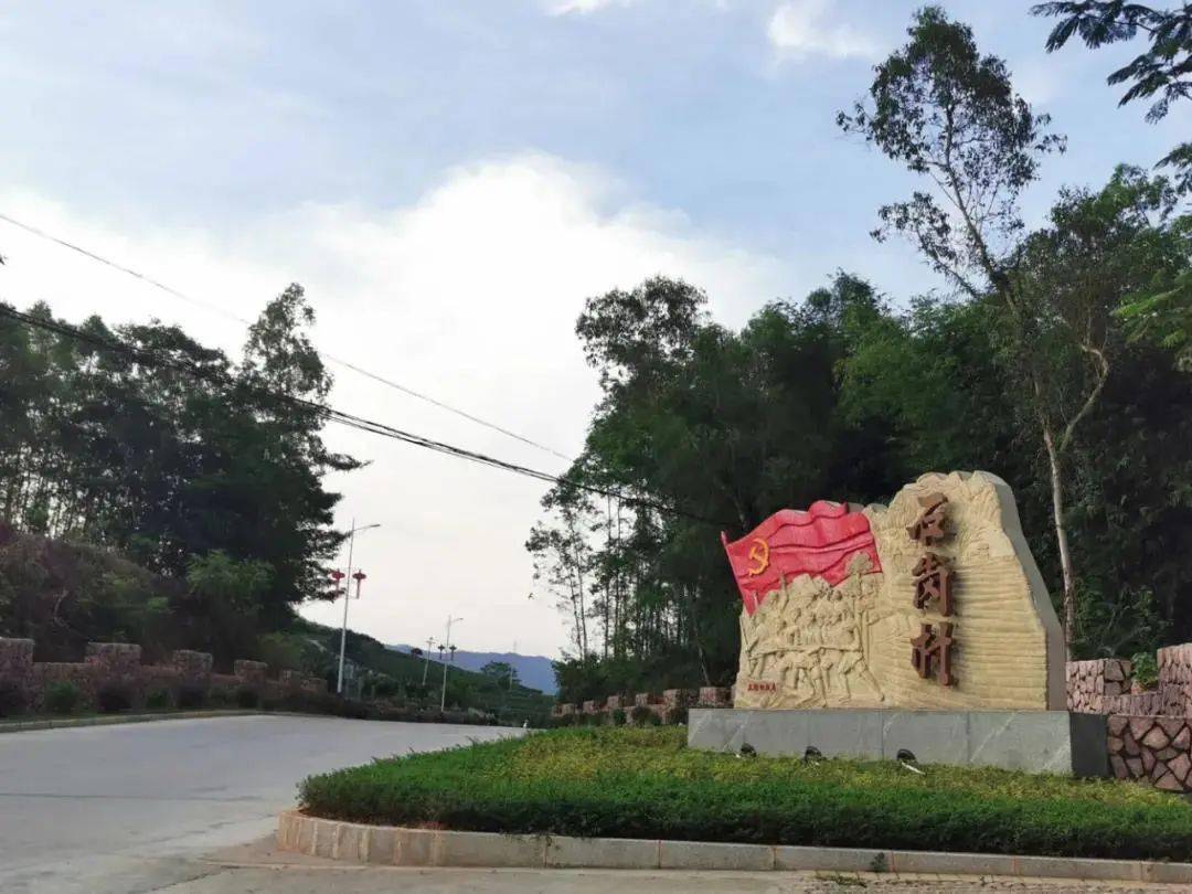 柏塘石岗村:这个村子让你望得见山,看得见水,记得住乡愁