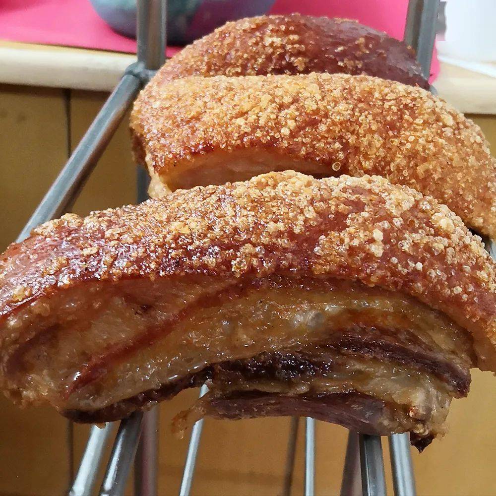 酥香肉嫩的陆川猪扣肉助你实现扣肉自由