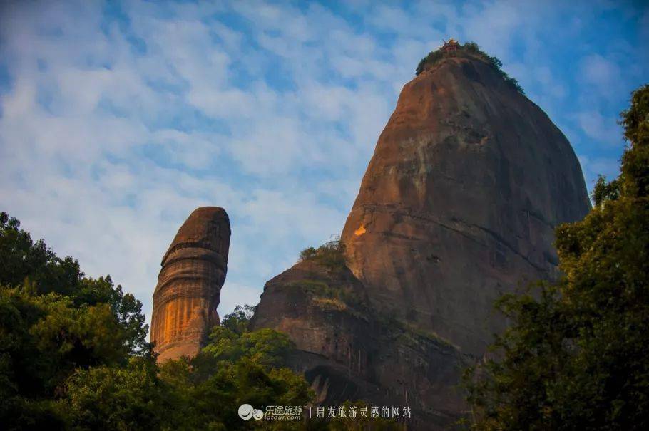 10月14日5a景区丹霞山让人脸红心跳的自然奇观,住特色民宿二日游399元
