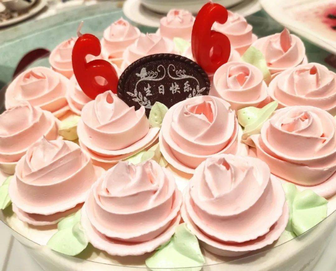 红宝石真的是上海蛋糕界一姐吗?_奶油