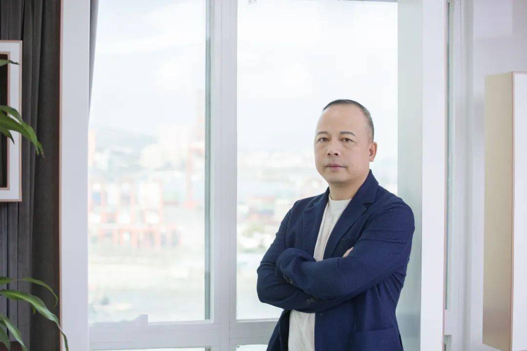 董事长|三次逆周期投资 弘信电子董事长李强：不做披着高科技光环的代工厂