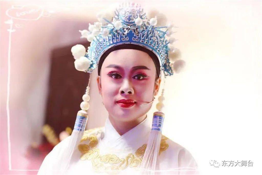 "叶"舞翩跹"美"如画,越韵悠悠恰如"珍"——记民营剧团