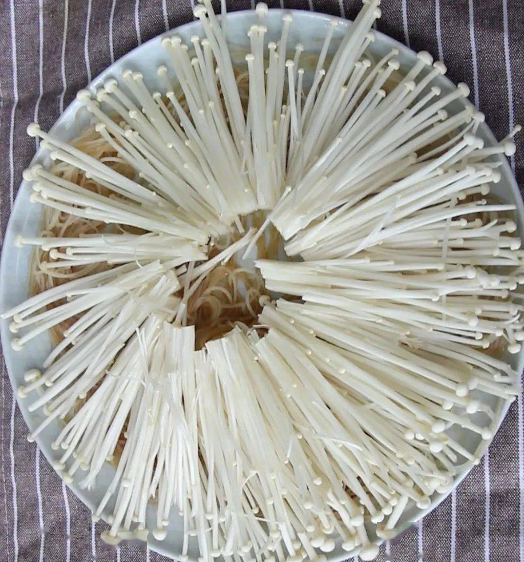 雞肉最好吃的做法！5分鍾空盤，低脂還下飯，香到孩子直舔碗！ 熱愛美食 第4张