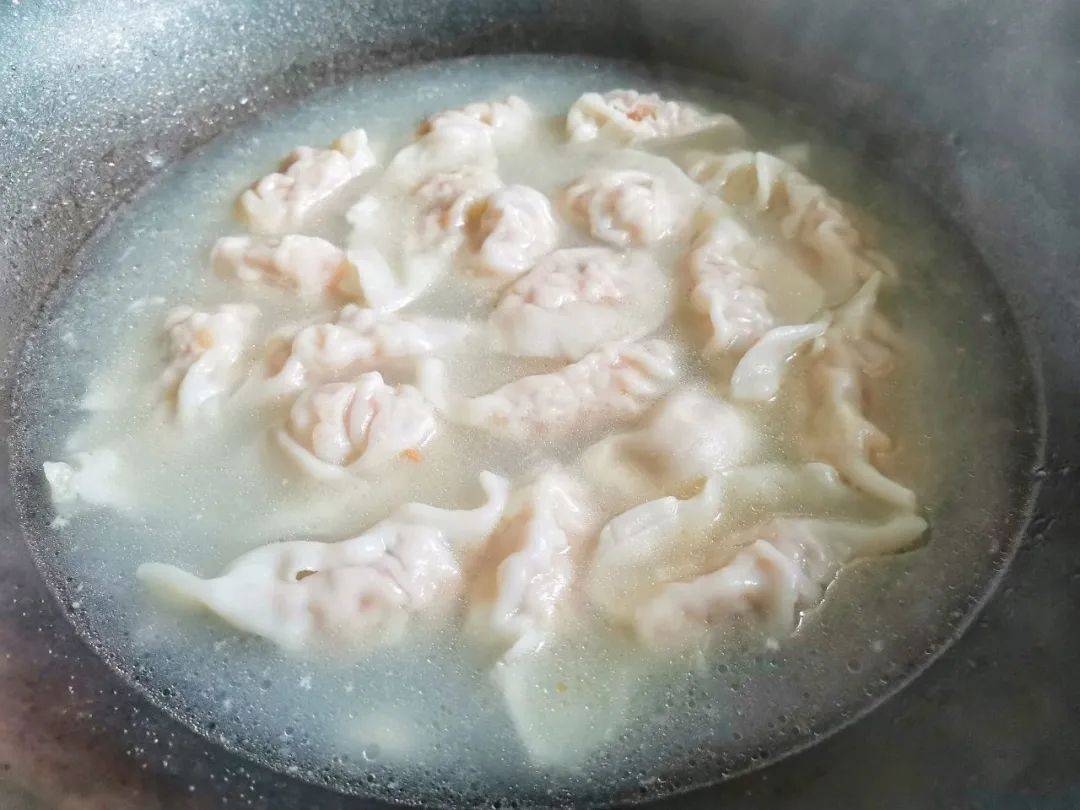 立冬最好吃的餃子竟是它？5分鍾教會你，一口一個連湯都喝光！ 熱愛美食 第5张