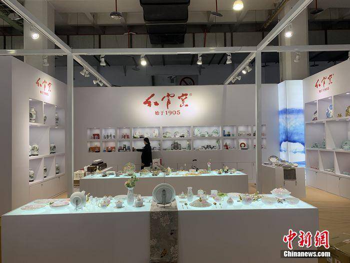 华联瓷业IPO：大股东债务压顶 大额拆借资金
