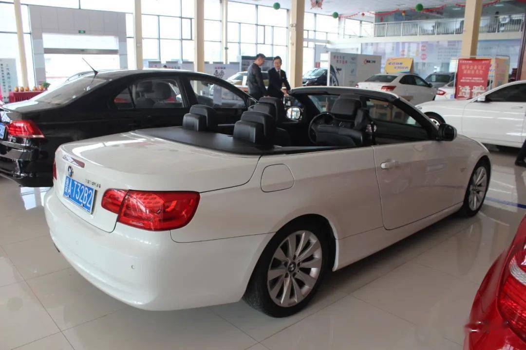 2012进口宝马330i30at敞篷轿跑版