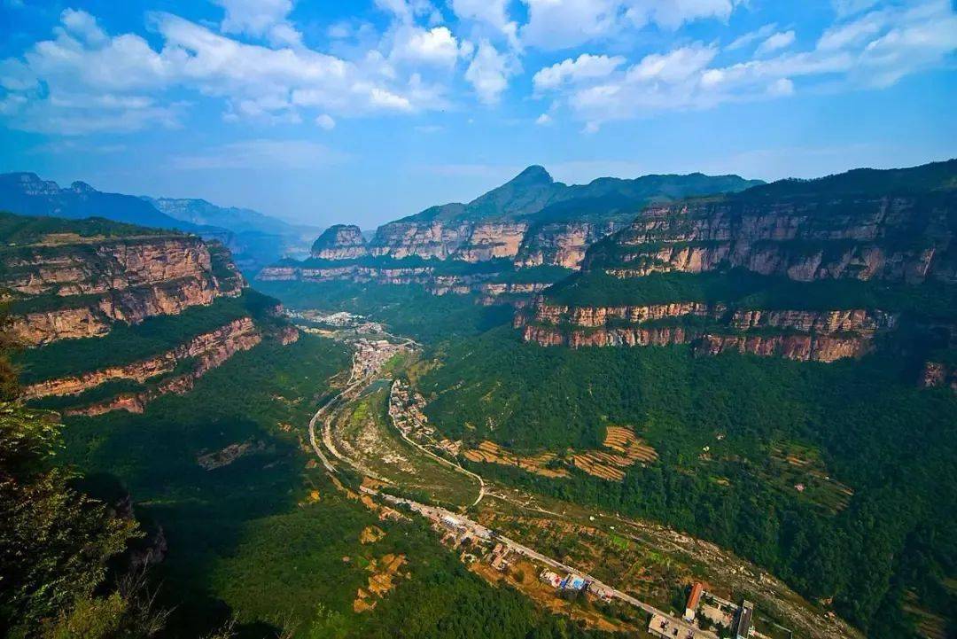 挂壁公路,太行山上的天路奇迹