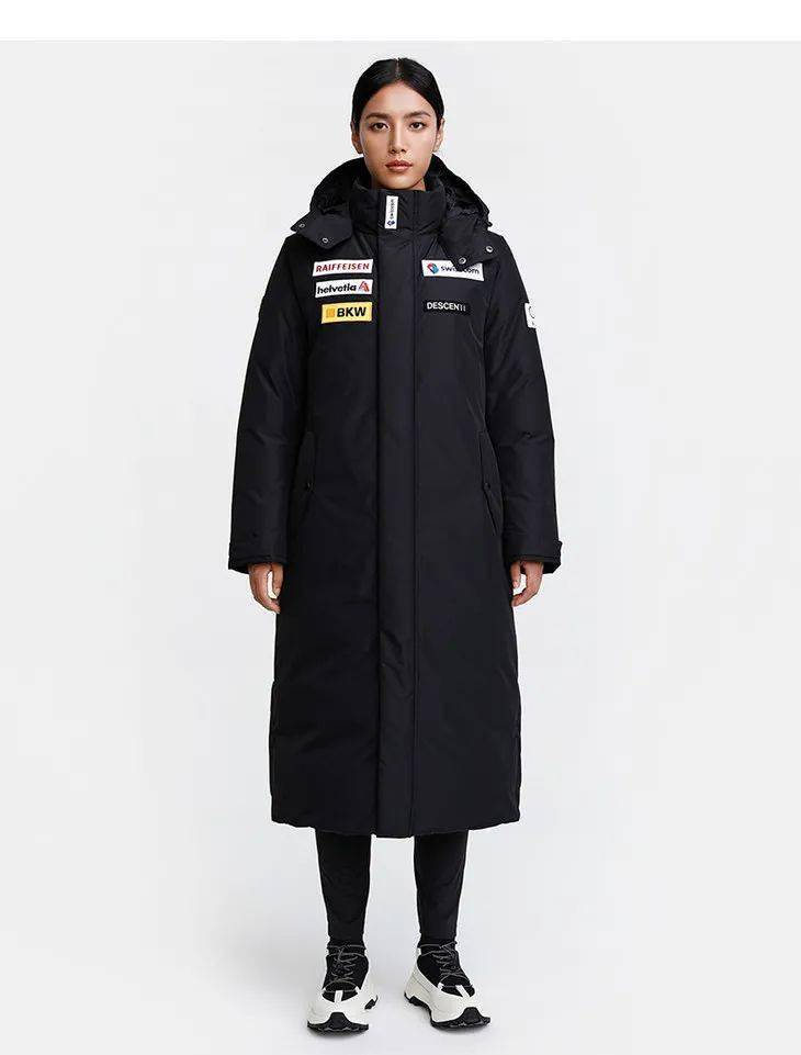 周冬雨|女孩们，撑得很累吧......像周冬雨一样套羽绒服不好吗！？