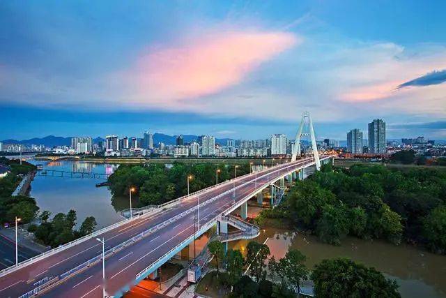 赣县gdp_赣县中学南校区图片