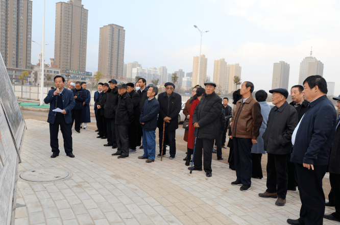 学习贯彻党的十九届五中全会精神崆峒区召开2020年度离退休干部暨统一