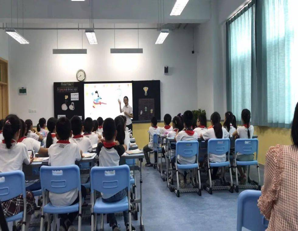 优质课一等奖数学视频幼儿园 99d8c7c9a42c4ad49a50c982176a7e7d.jpeg