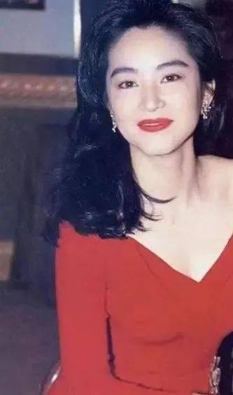 sina|想做氛围感港风美人？我帮你整理了一份超容易上手的教程！