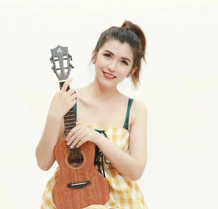 邓紫棋尤克里里曲谱_尤克里里曲谱(3)