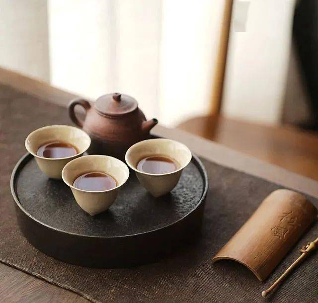 心静茶烟直