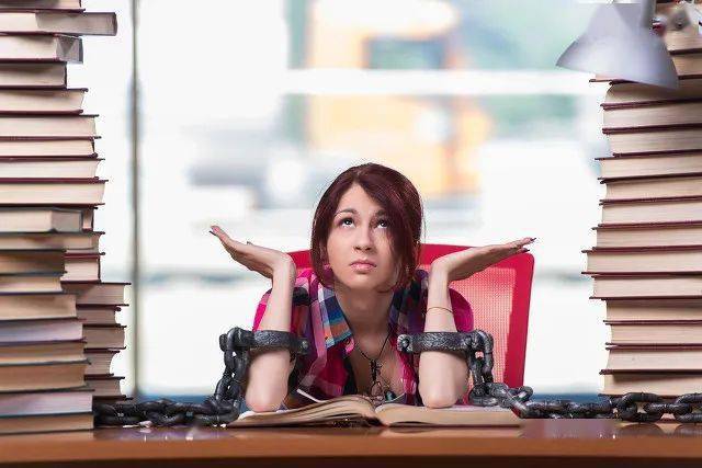 电气风电负债243亿应收账款高 利润靠税收优