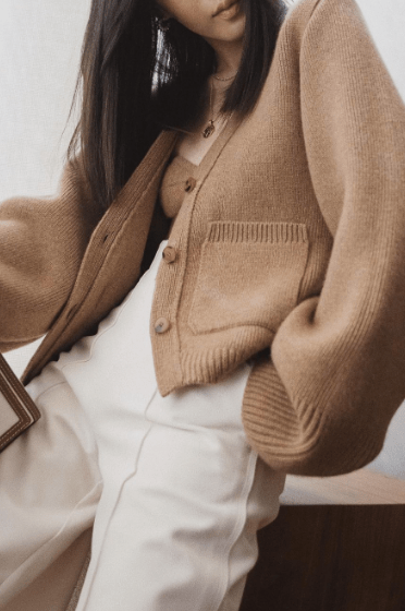 驼色|比驼色更好穿，今年冬天“奶茶色”火了！！