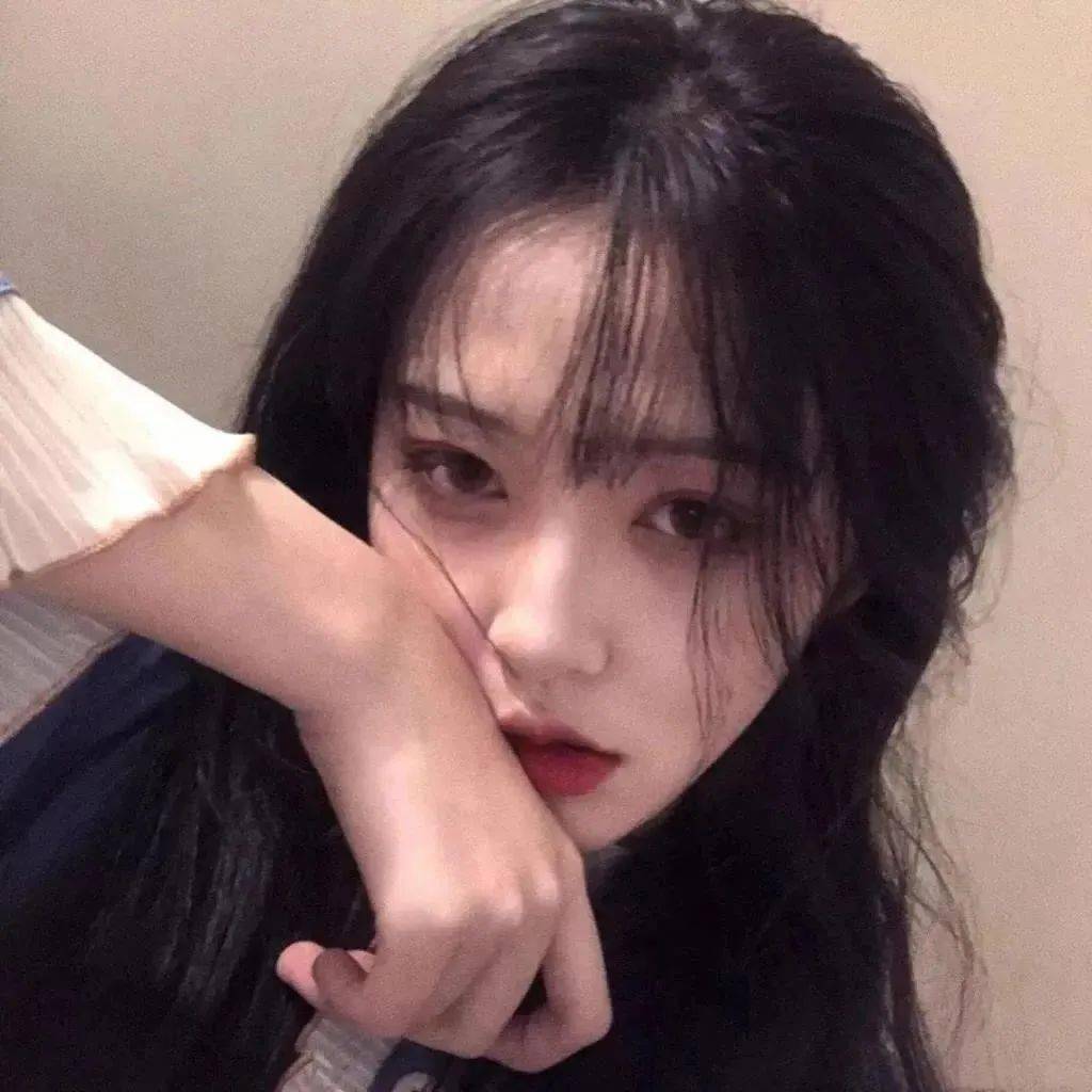 好一点的微信头像女 0660d5729ec44694840afec892806562.jpeg