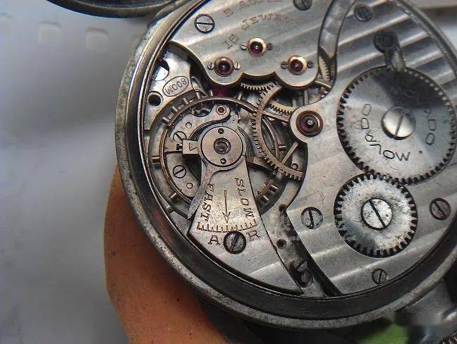 �Ҵ�������Ħ����