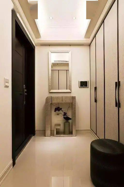 入户玄关柜设计方案图 dcb30167a97b45ccab7f2ce88e028501.jpeg