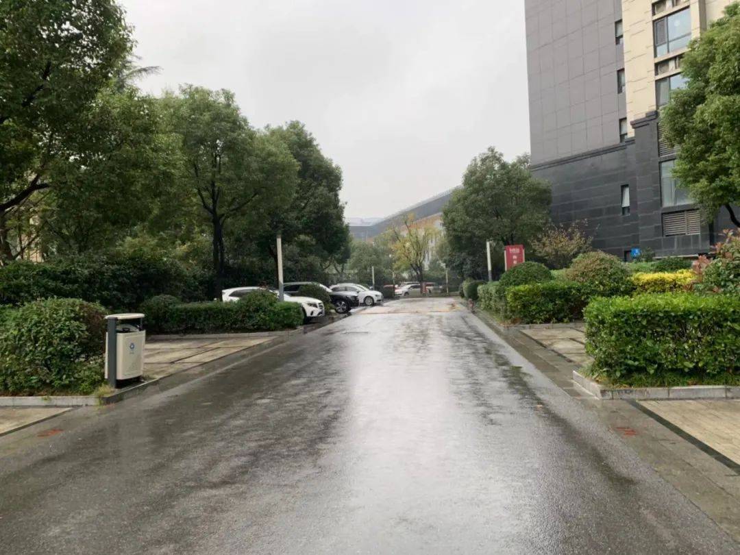 地库上人口_地库柱上板带涂刷图片(2)