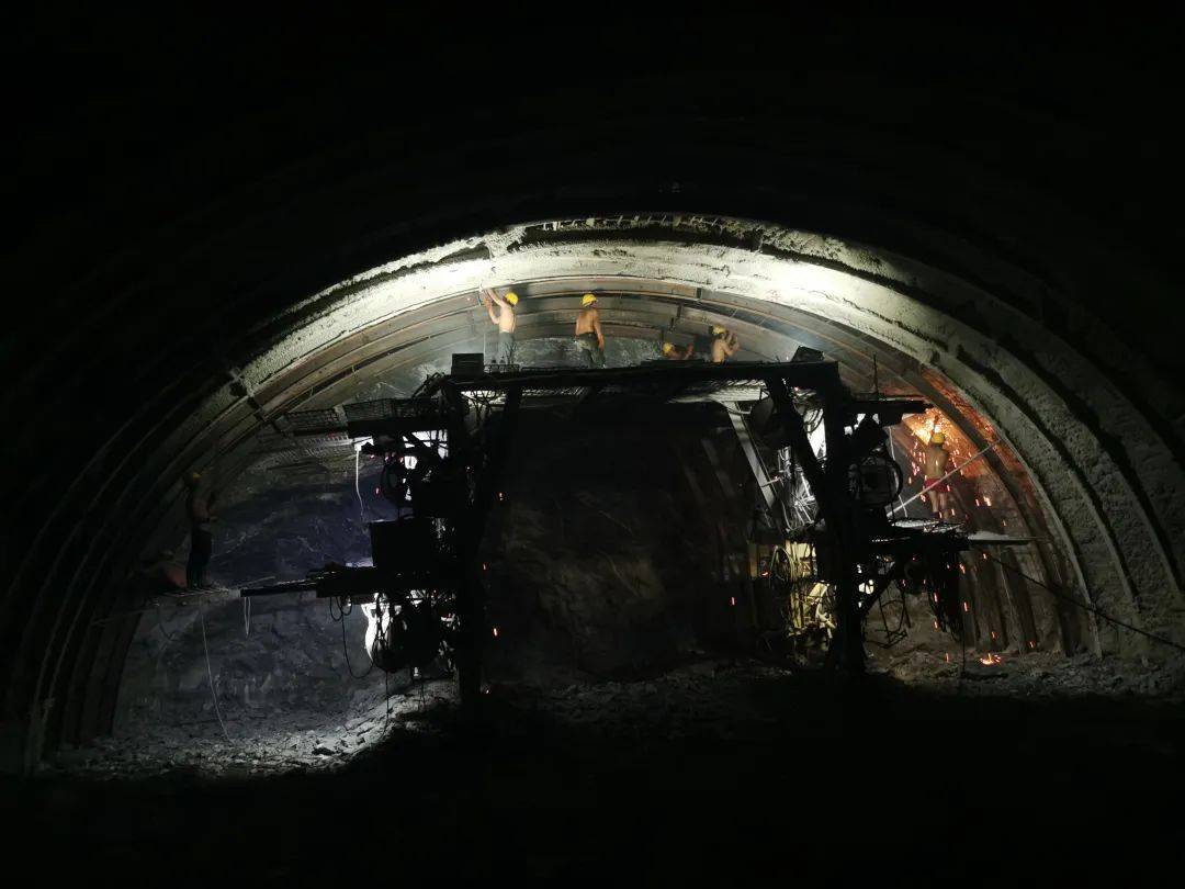 腾冲机场2020年GDP_腾冲驼峰机场示意图