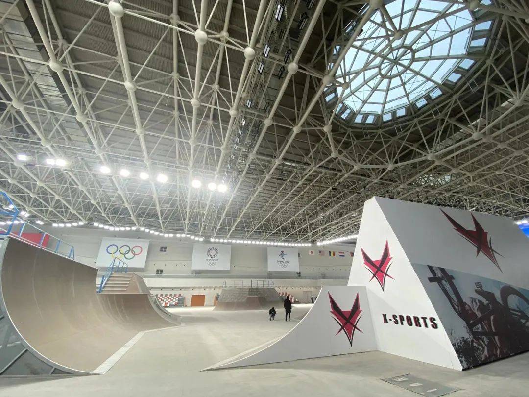 世界最大室内极限运动馆迎来奥运滑板积分赛首秀