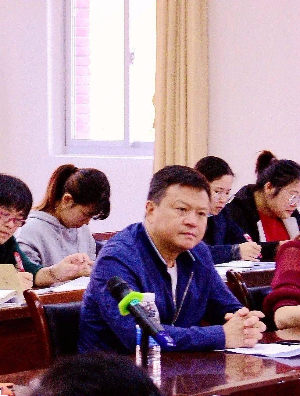 适应新变化,探索新思路—厦门一中初中部举行政治,历史学科有效教学