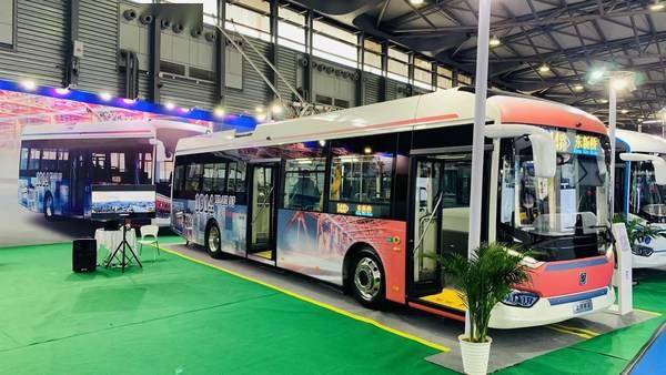 申沃无轨电车华丽换装 创新产品出征2020上海国际客车