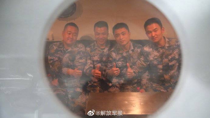 优秀！海军某防救支队完成大深度饱和潜水训练