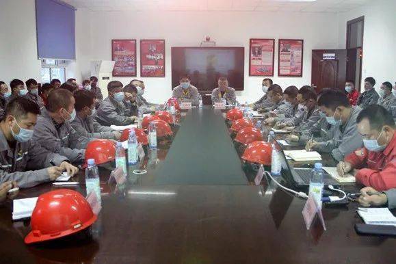 亿博电竞 亿博官网聚焦安全 电石厂召开11月份安全环保工作会议(图1)