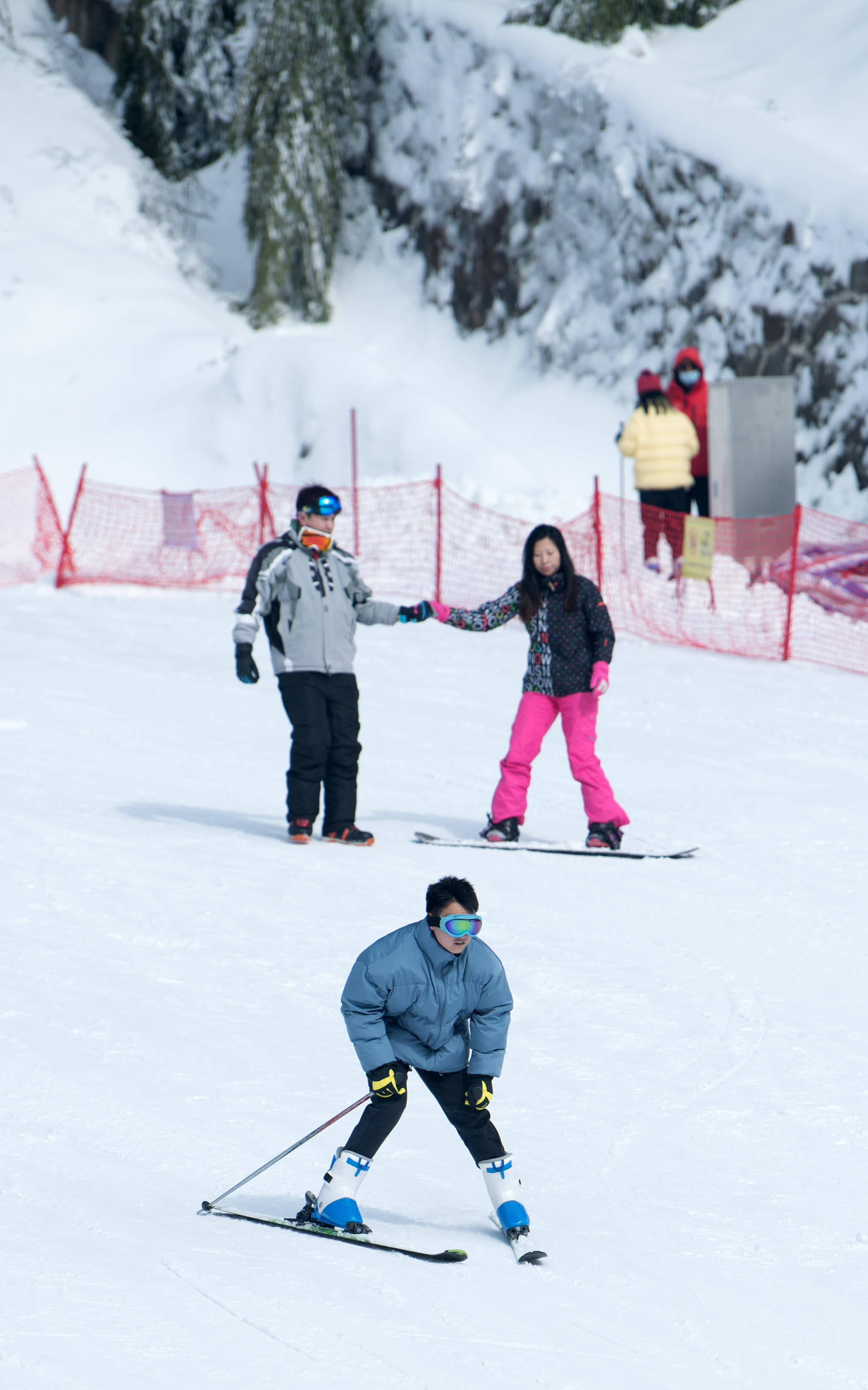 全民健身杭州大明山滑雪场今冬首迎客