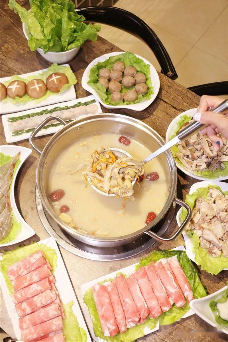 68折漳州新开猪肚鸡主题创意火锅店已经被众多吃货盯上了就在丹霞路