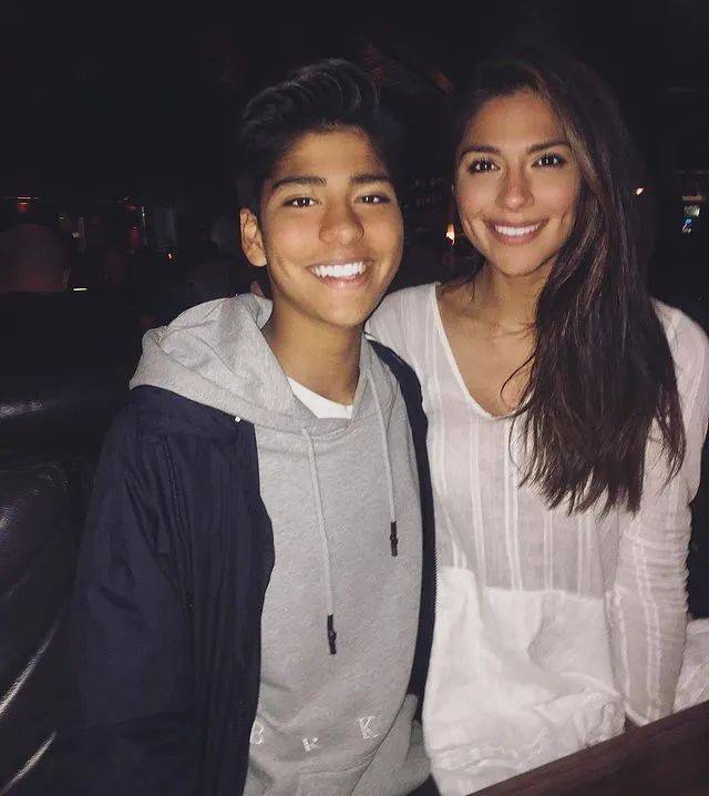 59beeb748563470e9098fd5e68a9a073.jpeg